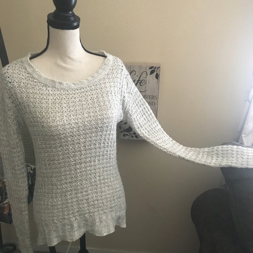 Off-white knitted long sleeve